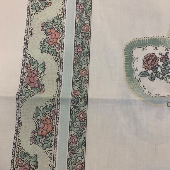 Vintage Louis Nichole 2 Standard Pillow Cases Lace Hem Fan Print Cream Cottage - Picture 2 of 6